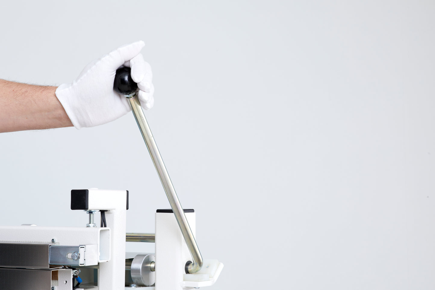 Hawo HPL 1500 & 1800 Impulse Heat Sealer For The Production Of Pallet Covers | Mobile Industrial Bar Sealer